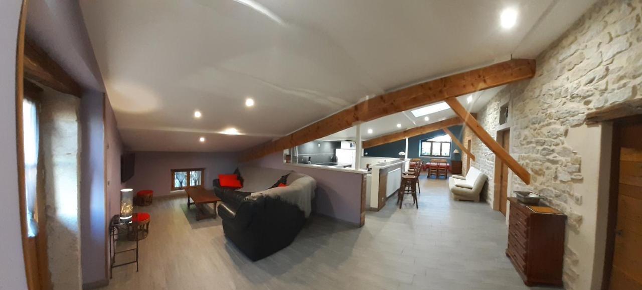 Gites Les Maisons Rouges Jasseron Экстерьер фото